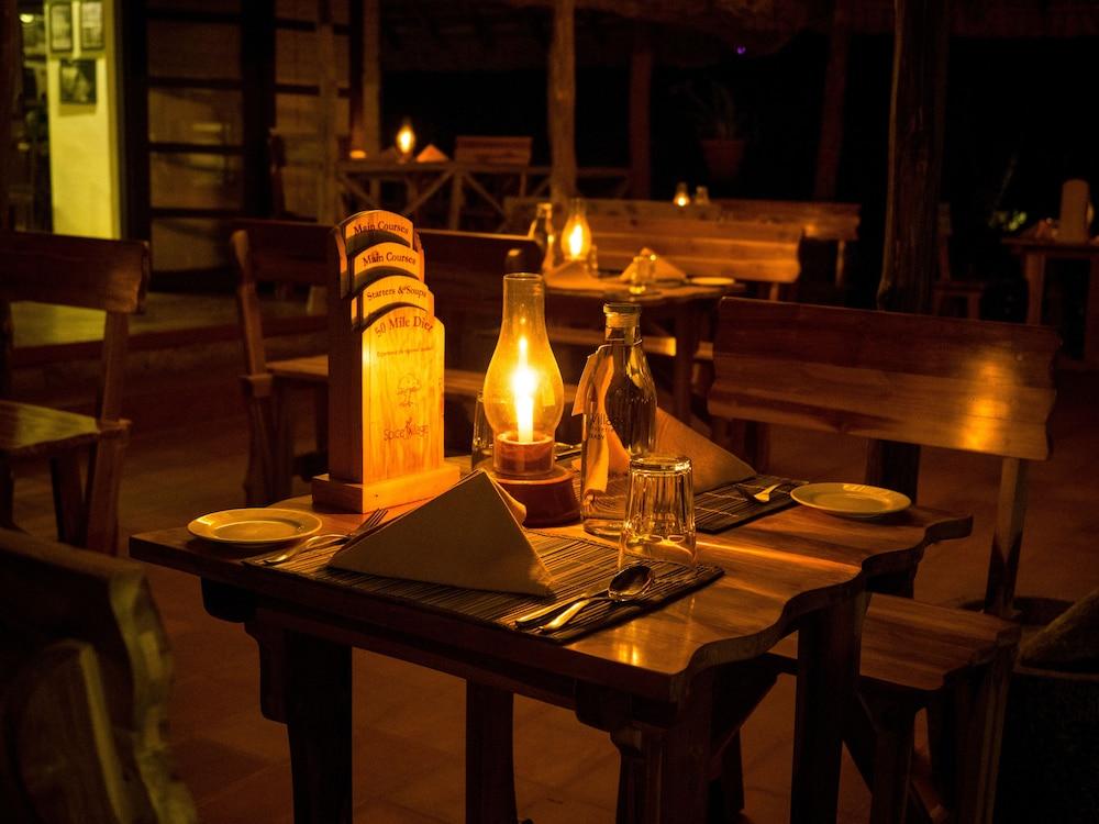 Spice Village Thekkady - A Cgh Earth Experience Екстер'єр фото